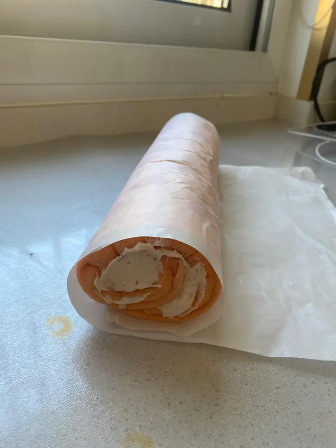 Make a (love strawberry cake roll ) for a loved one on Valentine's Day , full of  you step 0