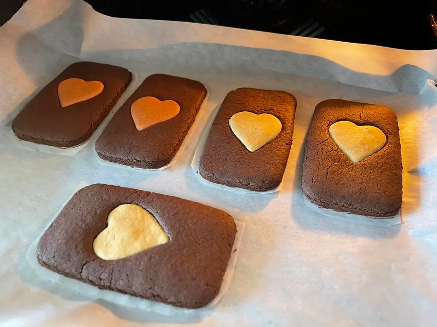 Valentine's Day three-color love cookies step 0