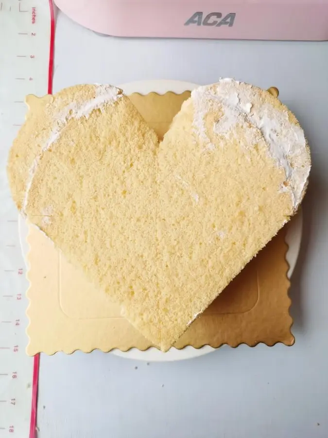 A Valentine's Day cake that will be made when you look at it step 0