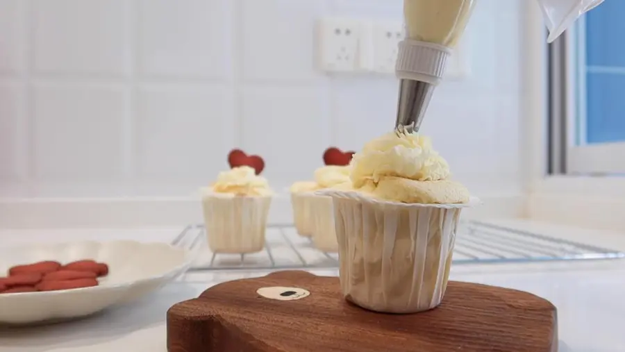 Simple and delicious Valentine's Day cake  step 0