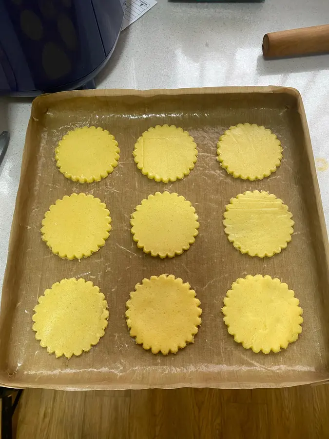 Valentine's Day presents you with romantic  tulip cookies step 0