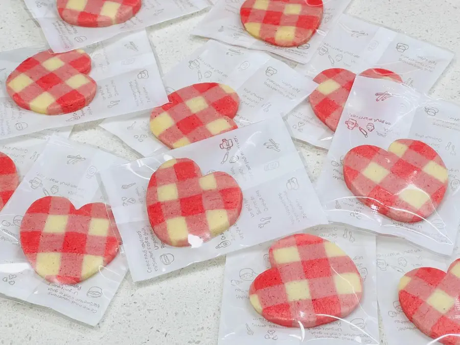 Tanabata confession gift Valentine's Day love vanilla cookies Plaid biscuits step 0