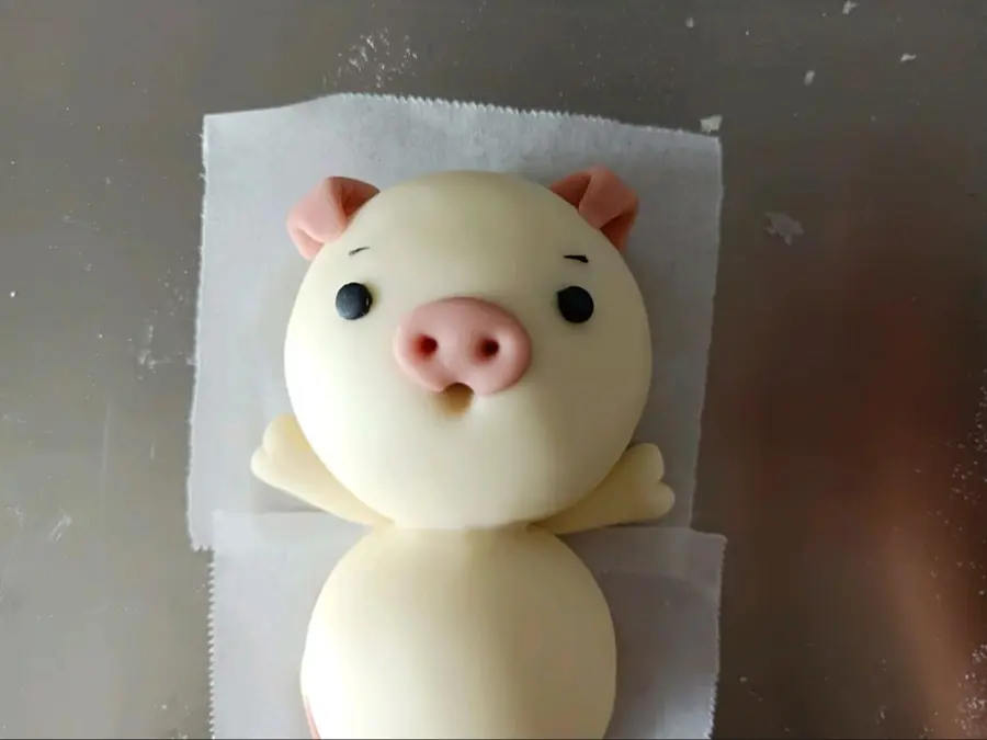 Bikini couple pig cartoon steamed buns step 0