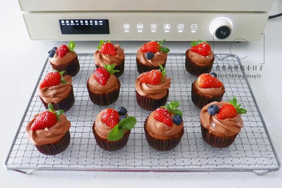 ã€Chocolate Cupcakesã€‘|Sweet holiday desserts step 0