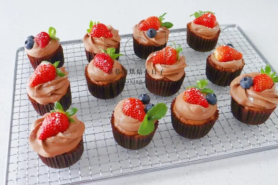 ã€Chocolate Cupcakesã€‘|Sweet holiday desserts step 0