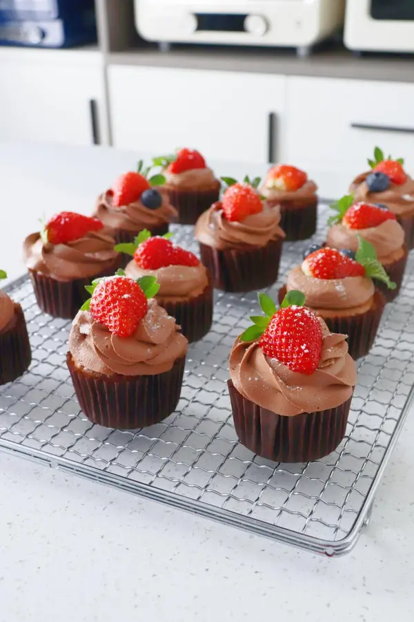 【Chocolate Cupcakes】|Sweet holiday desserts