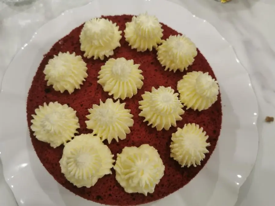 Valentine's Day Sweet Confession - Red Velvet Cake Without Plastering step 0