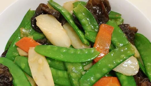 Stir-fry in lotus pond