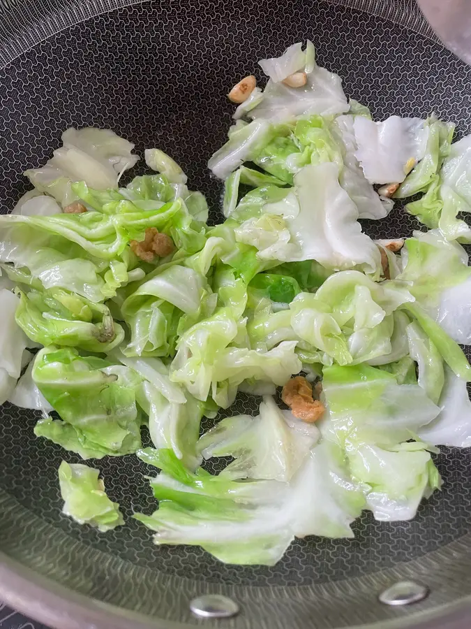 â— Water and oil method shredded cabbage! Crunchy! step 0