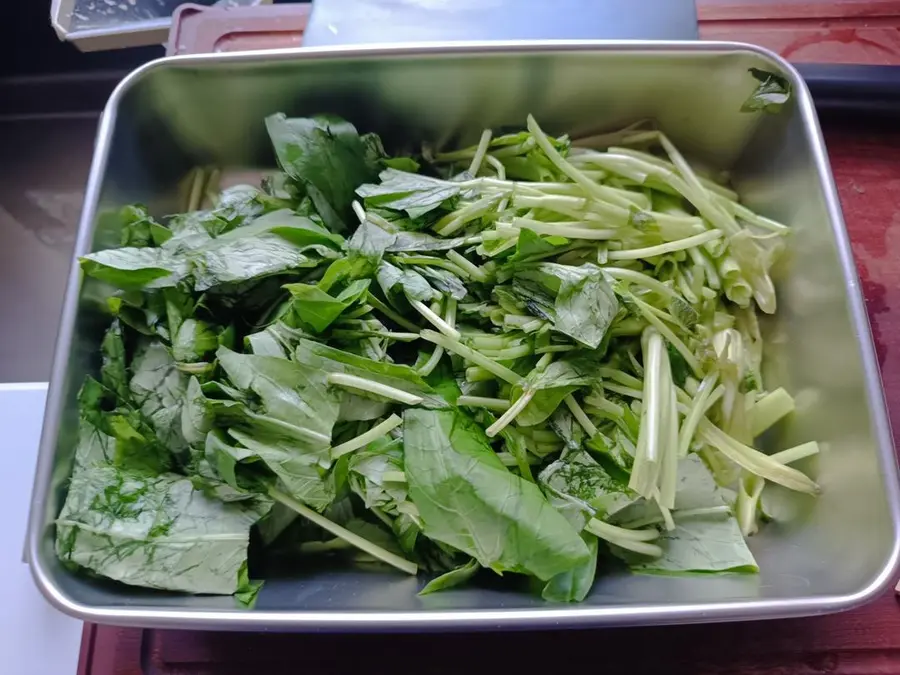 Water spinach with garlic step 0