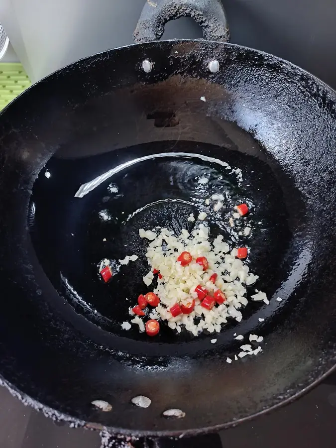 Water spinach with garlic step 0