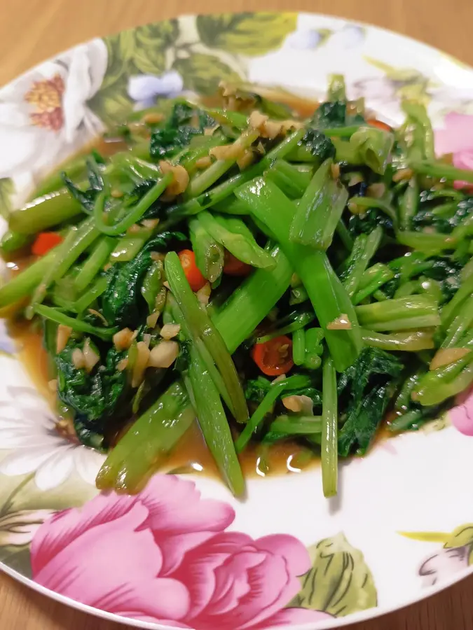 Water spinach with garlic