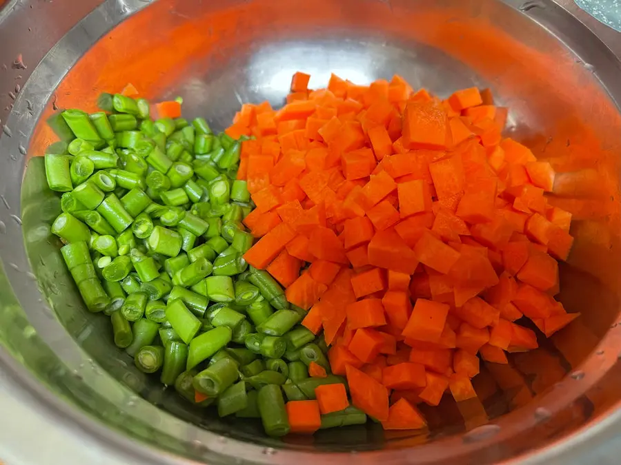 Stir-fried bean curd cubes with vegetarian vegetables step 0