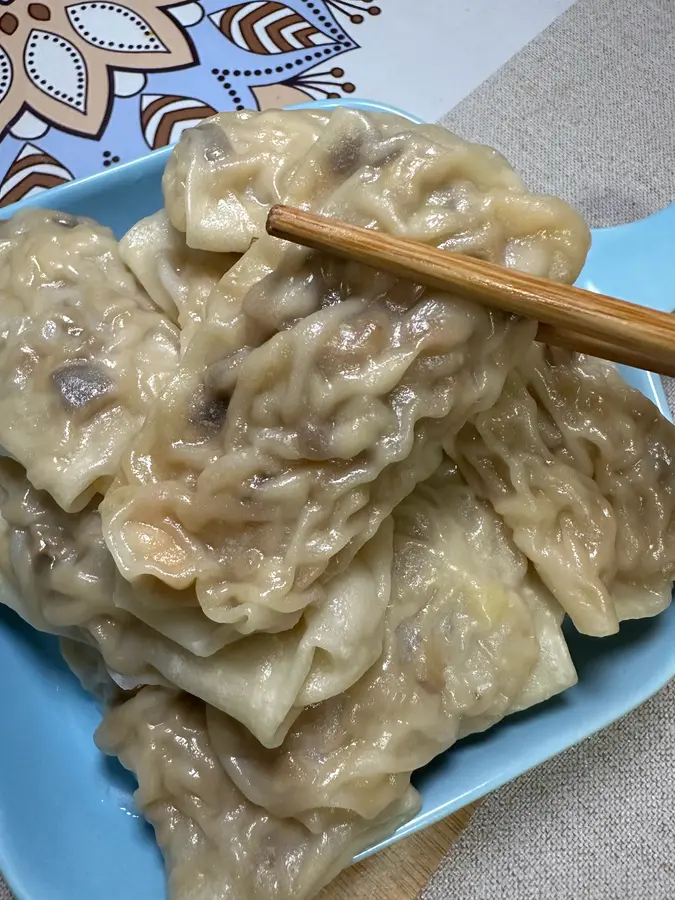 Steamed shredded radish rolls