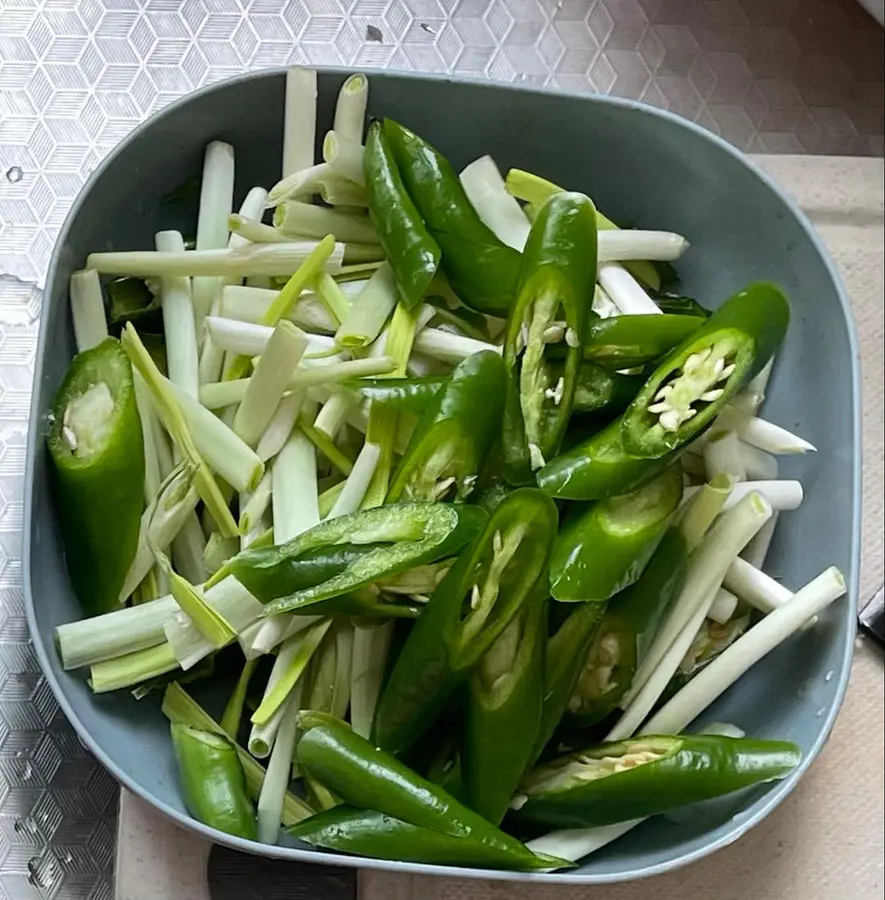 Stir-fried yam fungus step 0