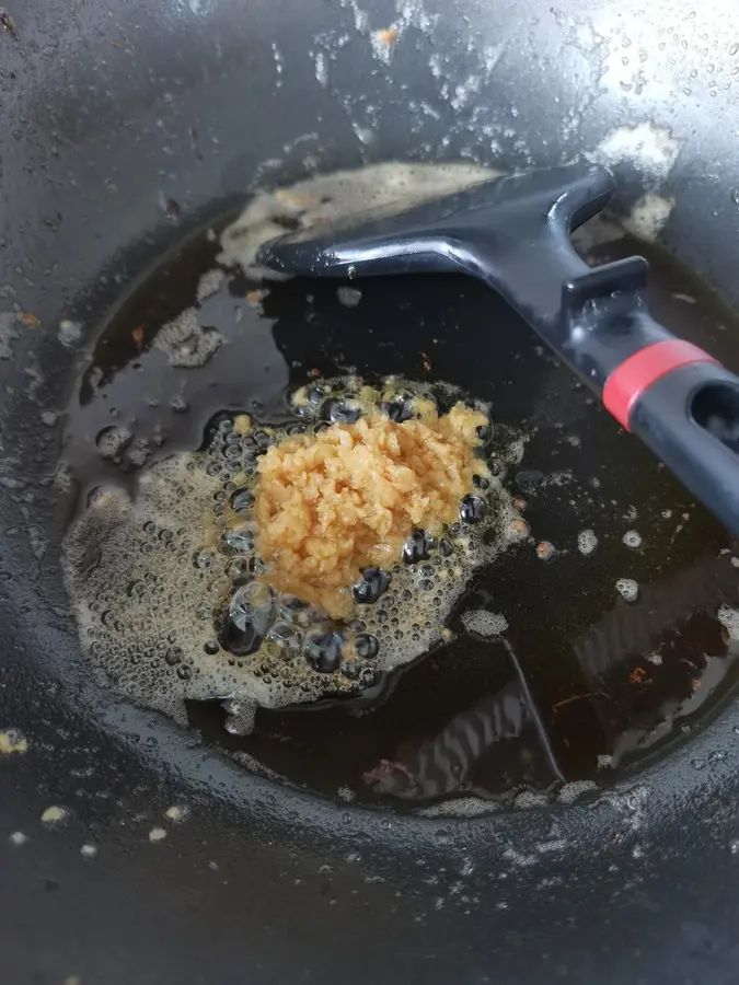 Tofu with tomato sauce step 0