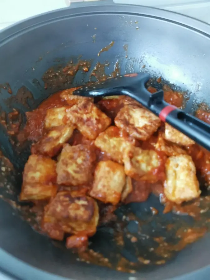 Tofu with tomato sauce step 0