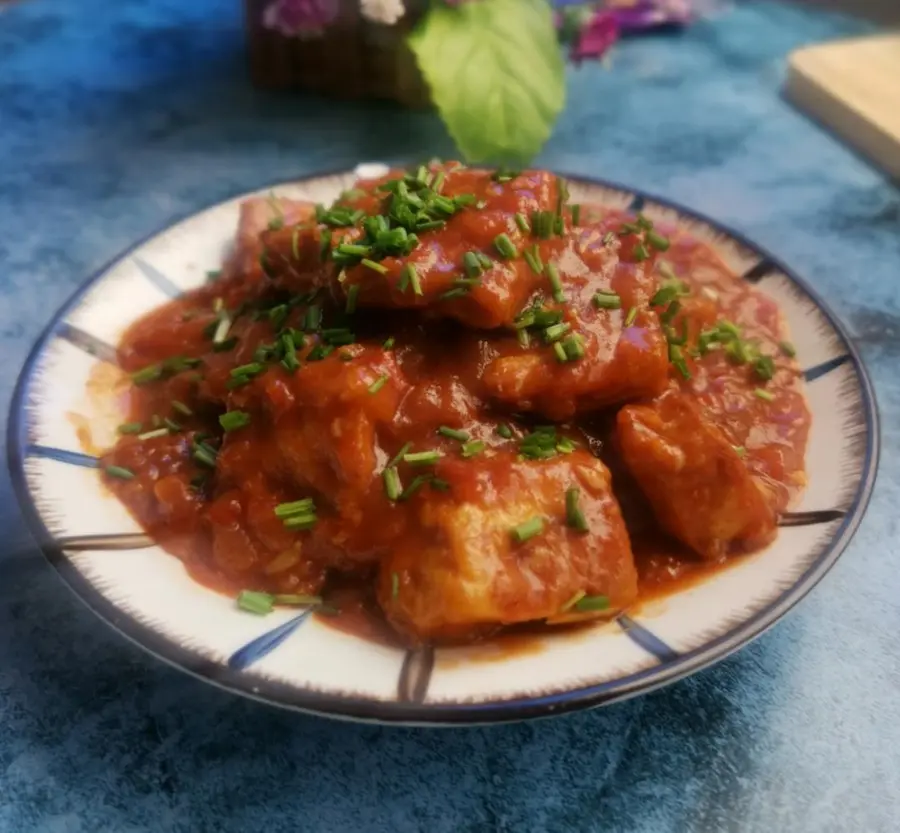 Tofu with tomato sauce