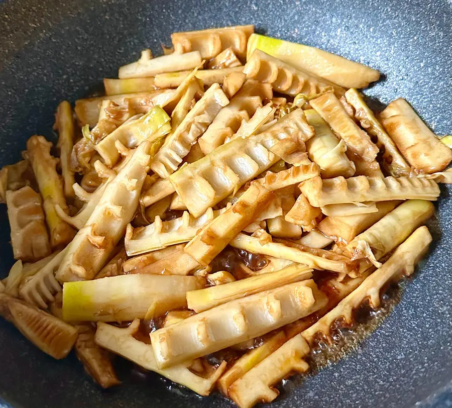 (Vegan) braised spring bamboo shoots in oil step 0