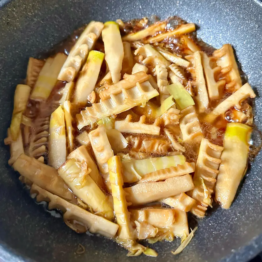 (Vegan) braised spring bamboo shoots in oil step 0