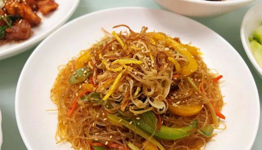 Three-silk soy sauce vermicelli pot (vegan)