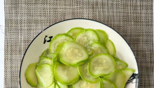 (Vegan) vegetarian sautéed zucchini