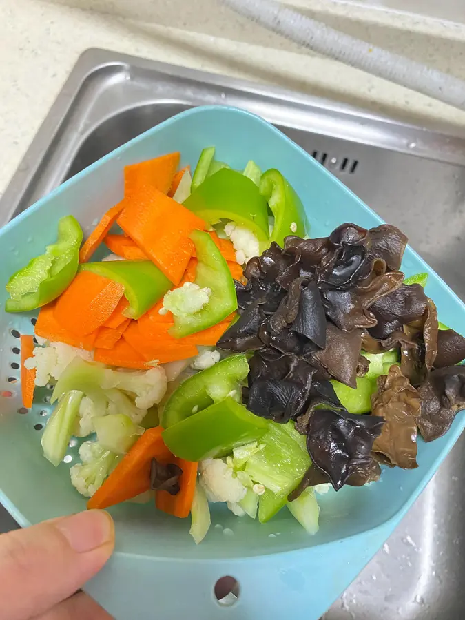 Pepper-scented fungus cauliflower step 0