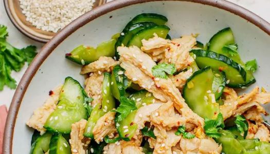 【Vegetarian Recipe】Vegetarian chicken and cucumber salad