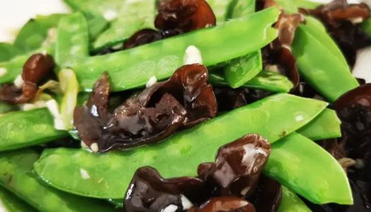 Sautéed snow peas