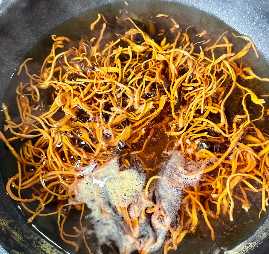 (Vegan) cold cordyceps mushrooms step 0