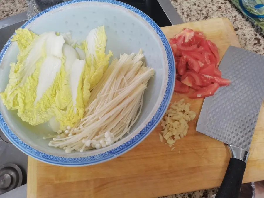  Kuaishou vegetarian dish: vinegared cabbage/enoki mushroom step 0