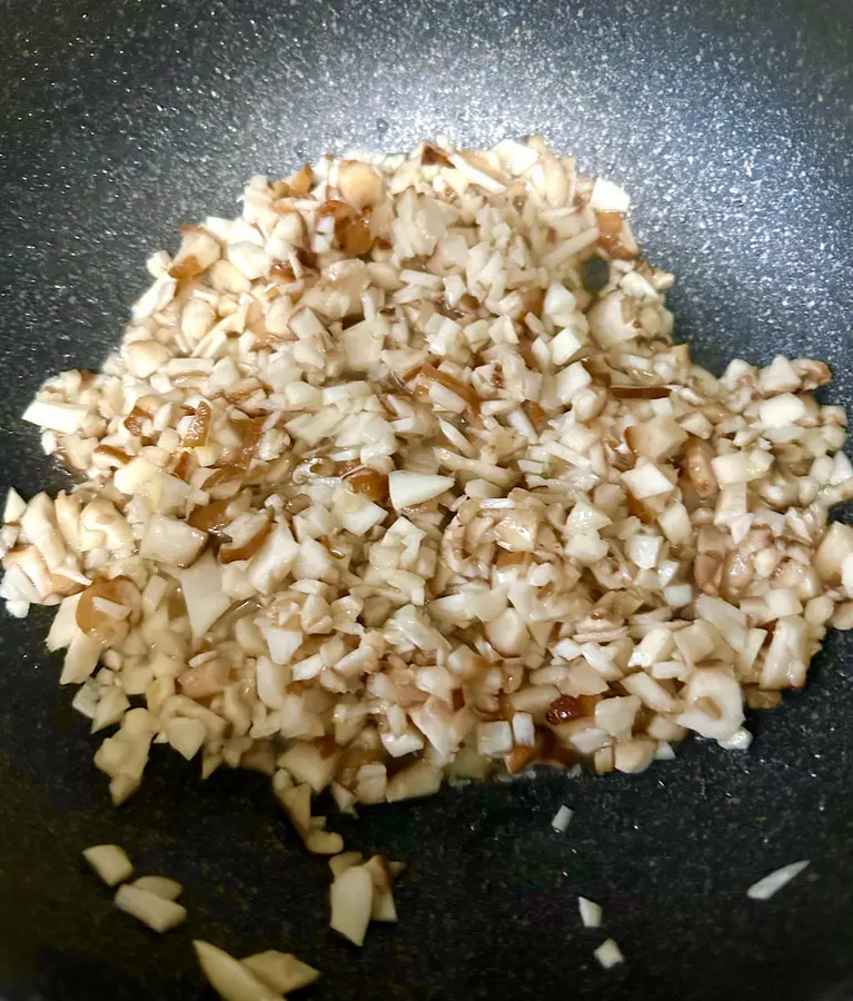 (Vegan) mushroom  sauce step 0