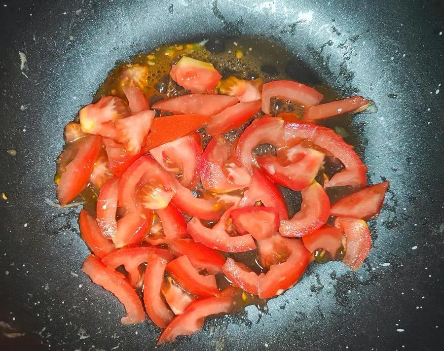 Stir-fried tofu skin step 0