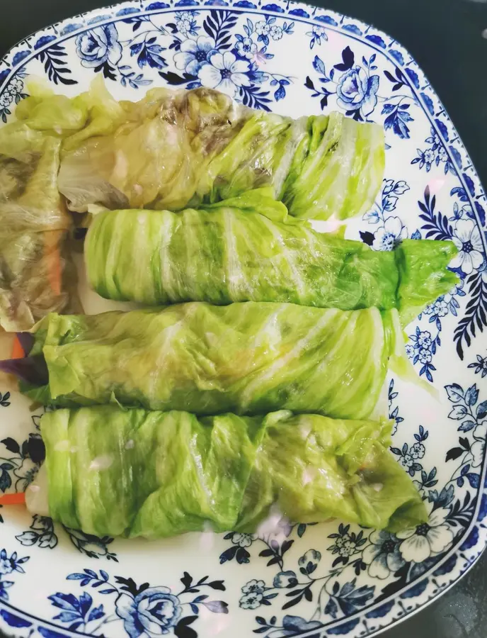 Reduced-fat vegetable rolls step 0