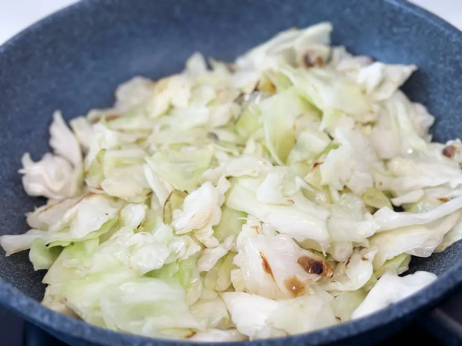  Shredded cabbage step 0