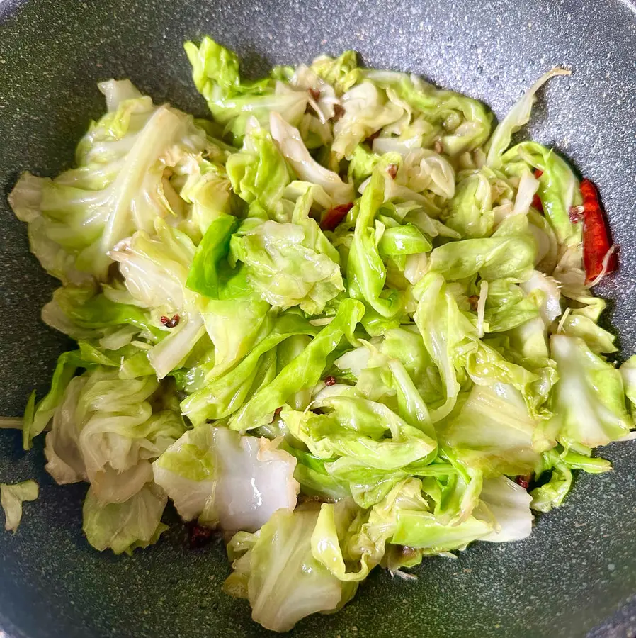 (Vegan) hot kohlrabi step 0