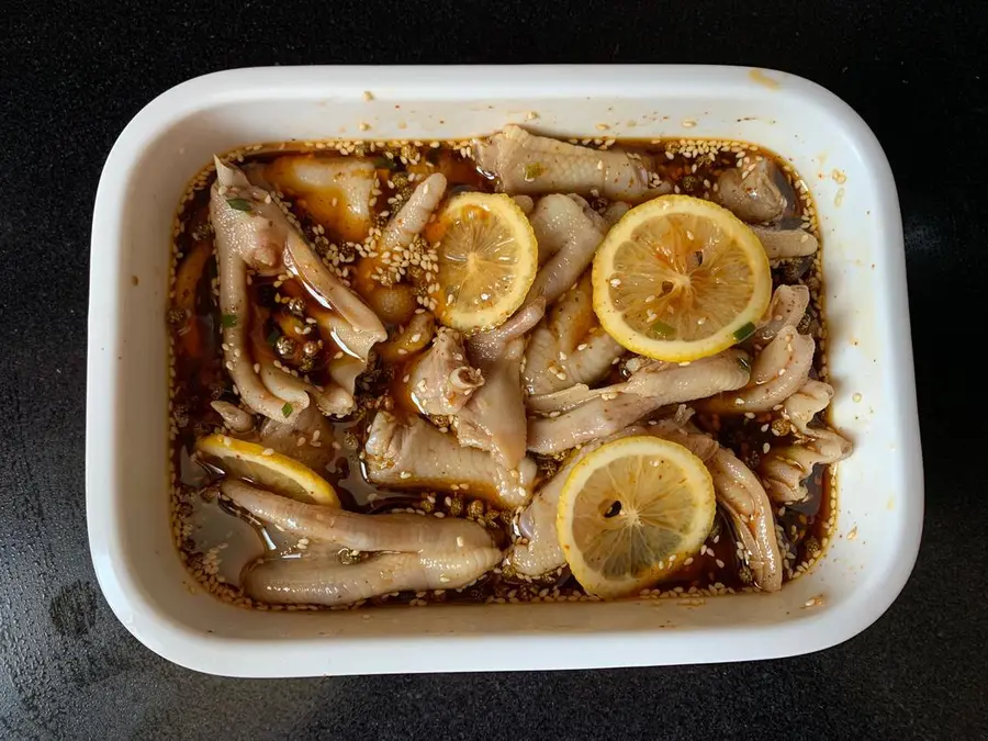 A must-have for summer supper: green peppercorns and lemon soaked chicken feet and duck feet step 0