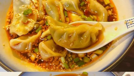 Five minutes to get a supper breakfast secret sour soup dumplings sour and hot appetizing