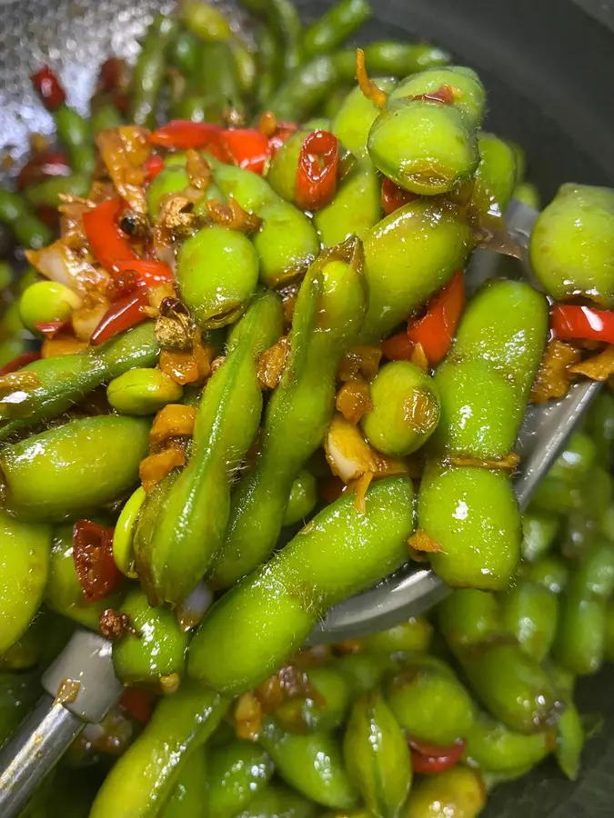 The Wuhan night market comes with edamame as standard step 0