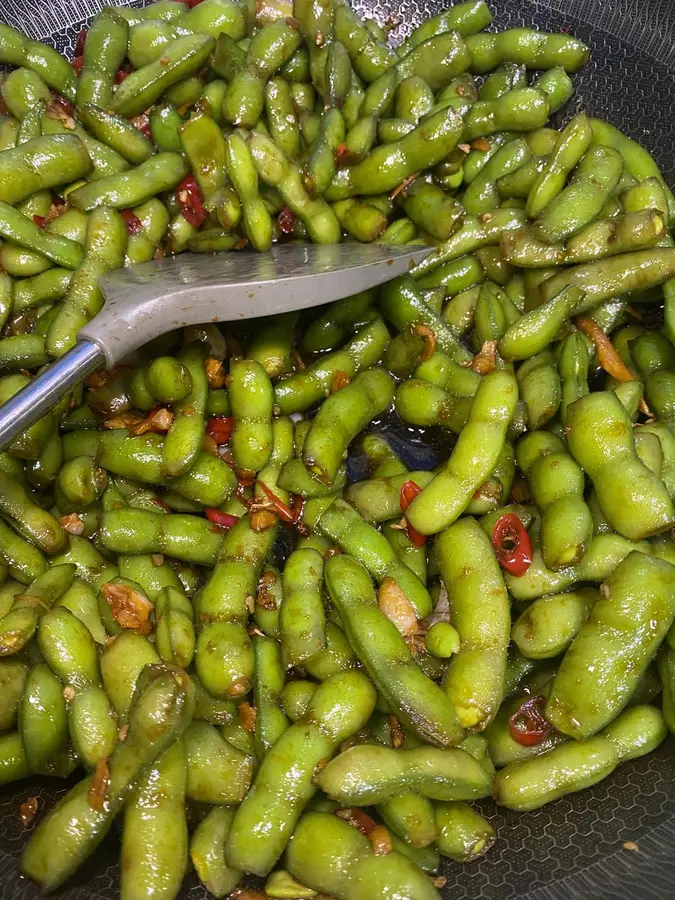 The Wuhan night market comes with edamame as standard step 0