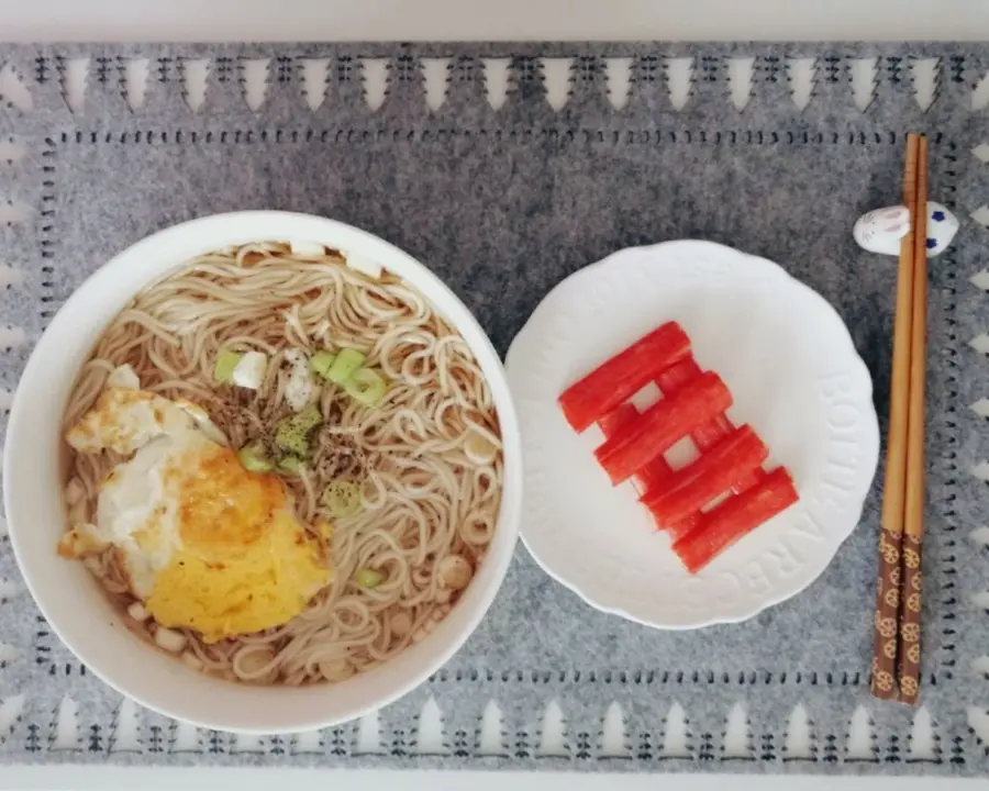 Grandma's scallion and egg noodles  can be breakfast or supper, fragrant childhood memories, the most simple taste step 0