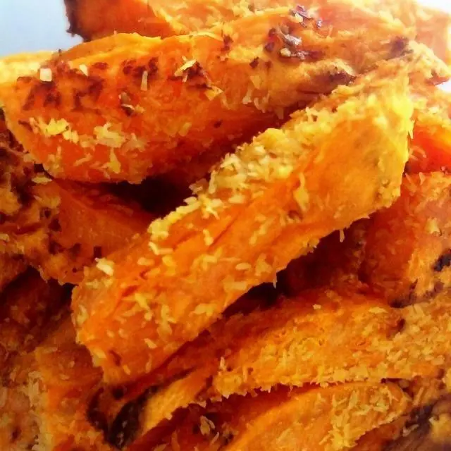 Roasted sweet potato fries with grated coconut (healthy snack) step 0