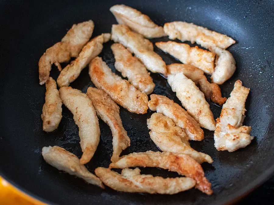 No frying! It's super easy!! Reproduction of popular street snacks|Korean-style spicy chicken fillet step 0