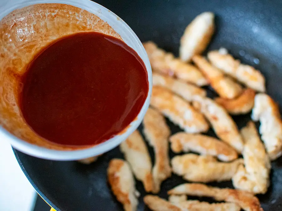 No frying! It's super easy!! Reproduction of popular street snacks|Korean-style spicy chicken fillet step 0