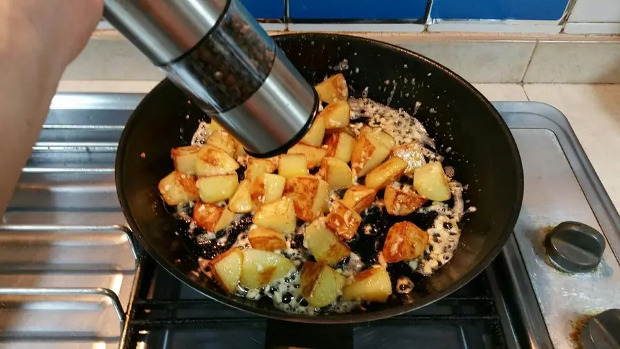 Garlic potato step 0