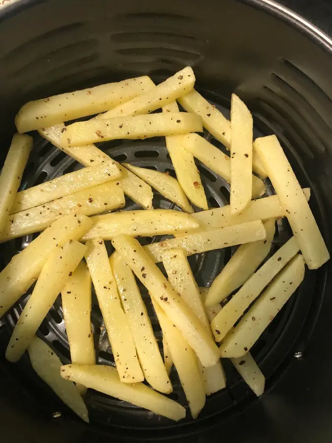 Air fryer fries (not frozen, not boiled, not overnight, the easiest in the whole network) step 0