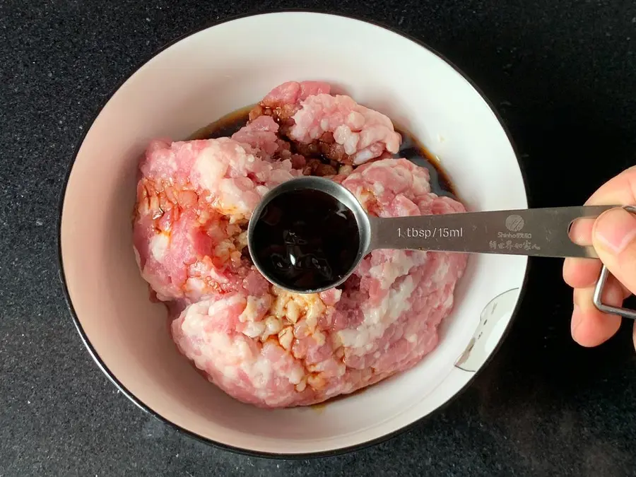 Oil-free air fryer eggplant meat rolls step 0