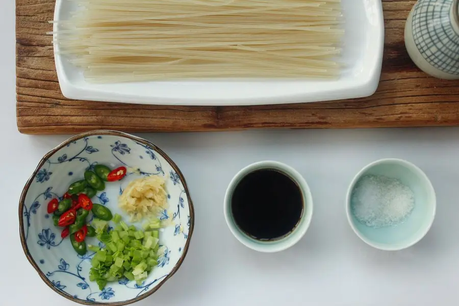 Kuaishou supper ~ a bowl of rice noodles step 0