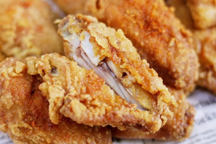 Garlic-flavored fried chicken wings that are so delicious that you lick your fingers step 0