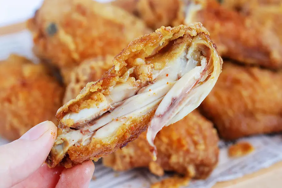 Garlic-flavored fried chicken wings that are so delicious that you lick your fingers step 0